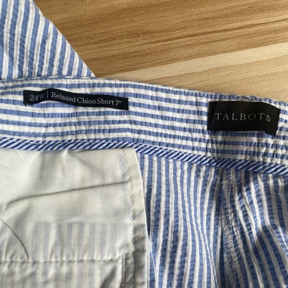 Talbots Relaxed Chino Seersucker Shorts Womens 24 W Blue White Striped 7" Inseam - Picture 5 of 5